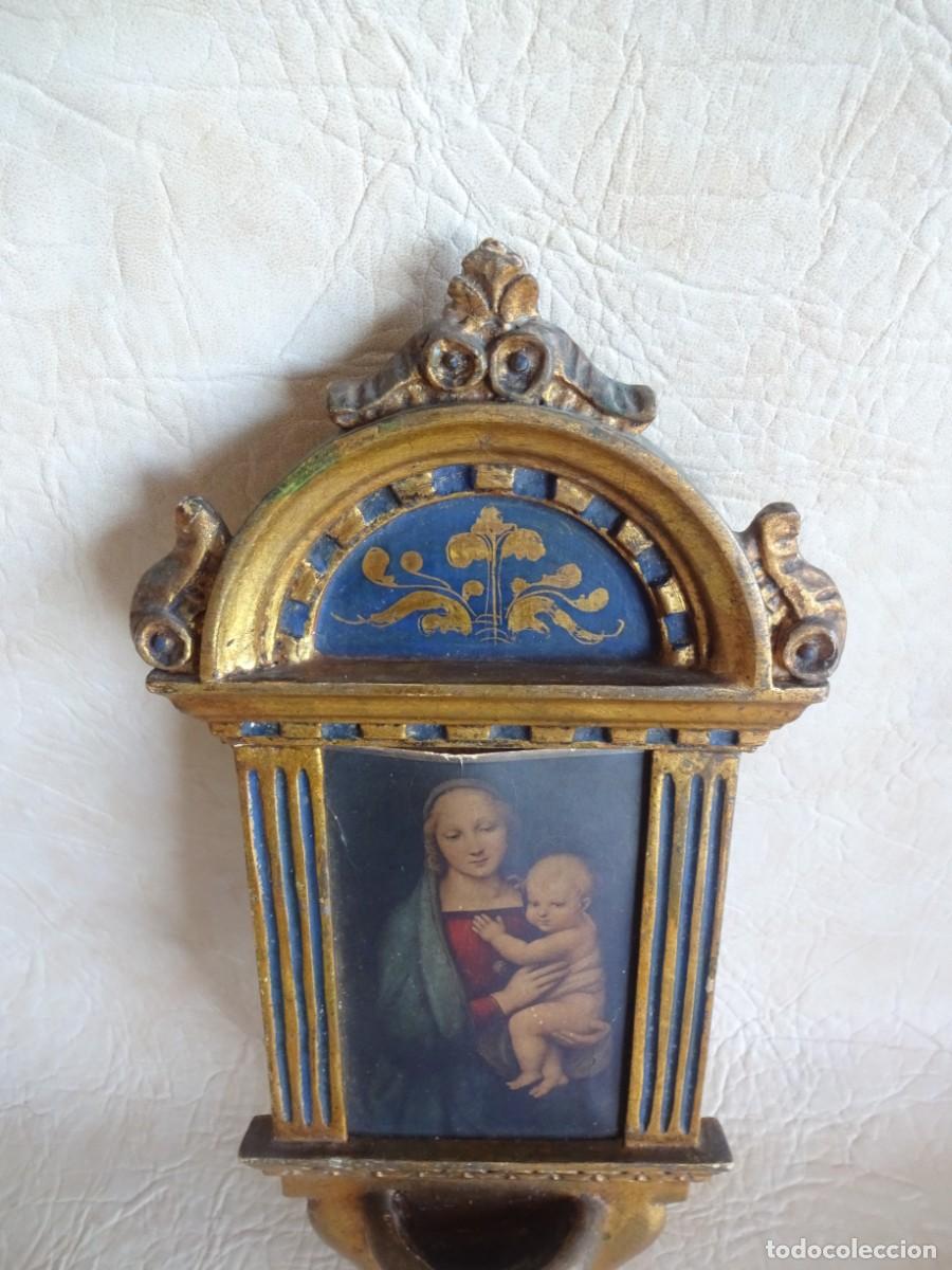Antig&uuml;edades: antigua benditera Francesa con pan de oro y madera - Foto 2