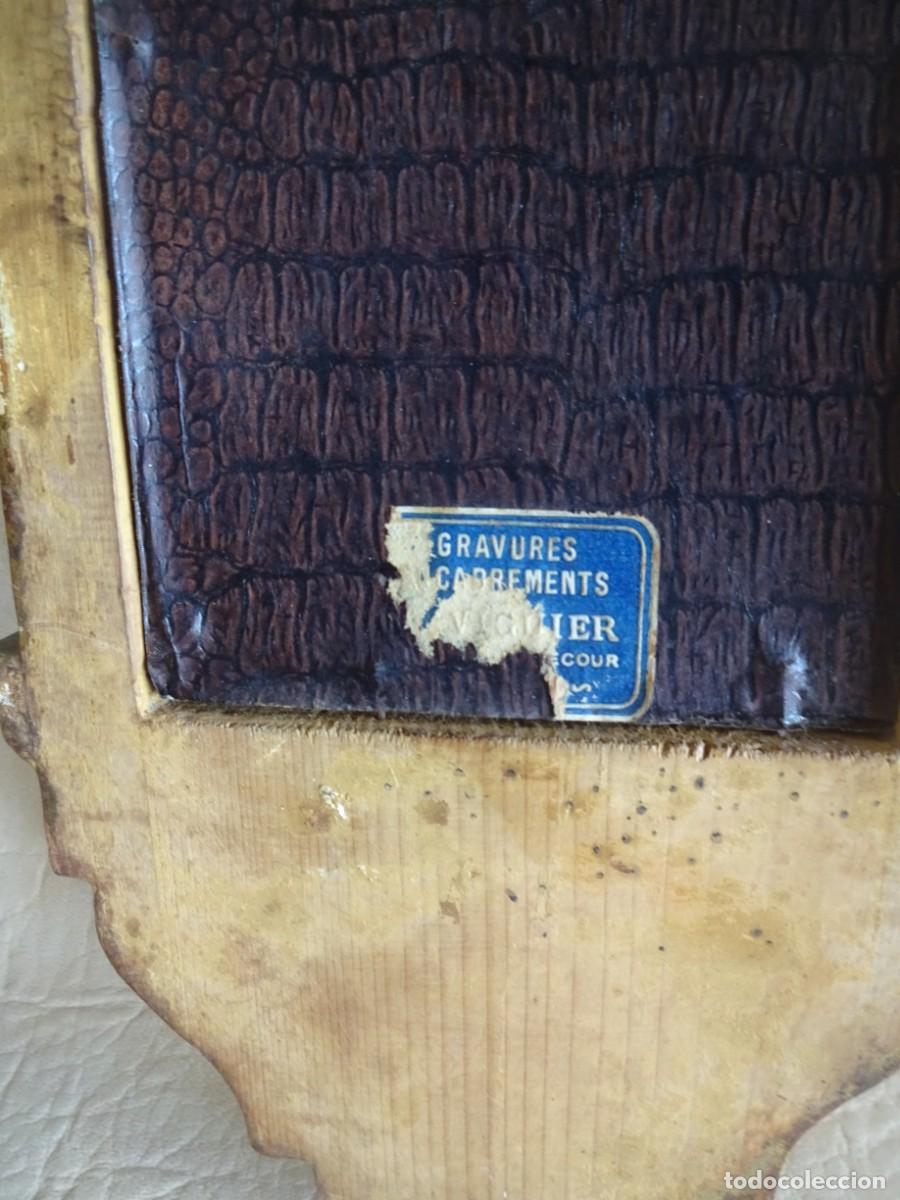 Antig&uuml;edades: antigua benditera Francesa con pan de oro y madera - Foto 7