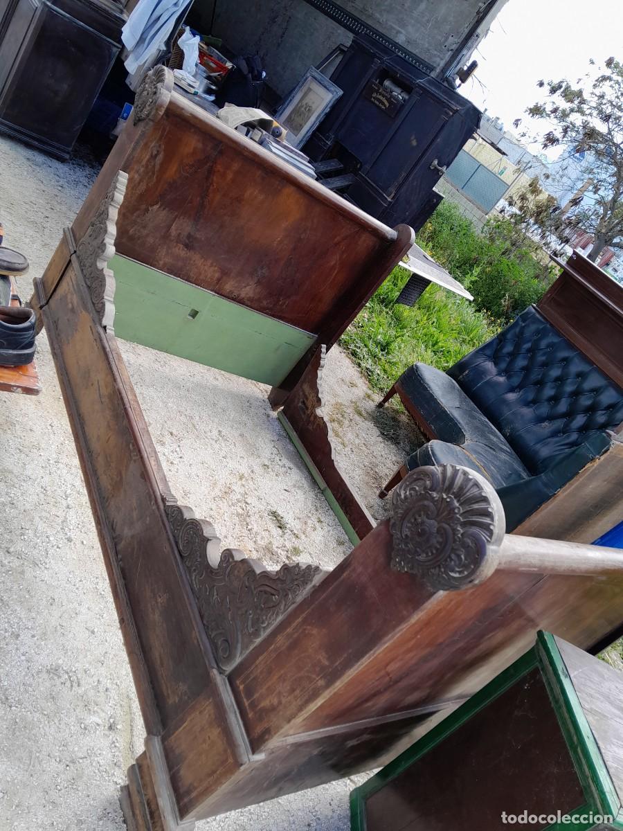 Antig&uuml;edades: Cama tipo barco preciosa - Foto 1