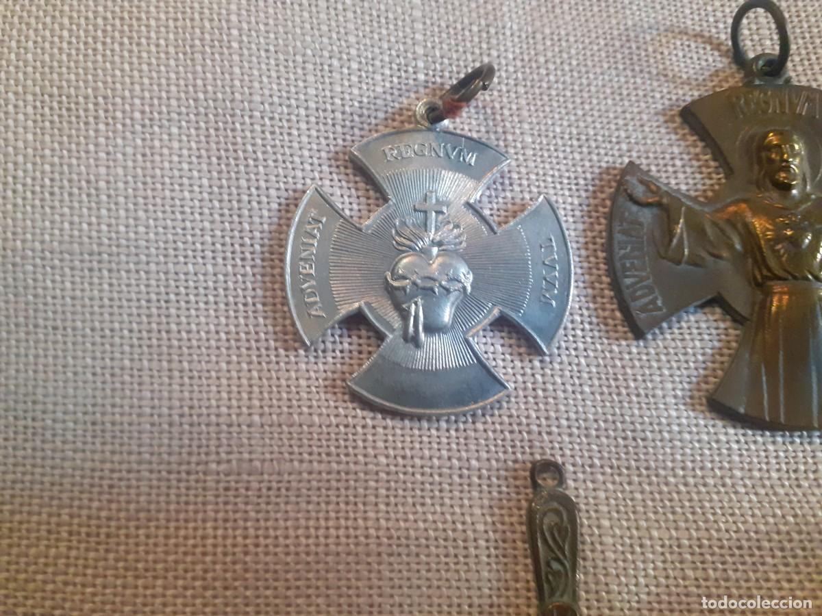 Antig&uuml;edades: Lote cruces commemorativas - Foto 2