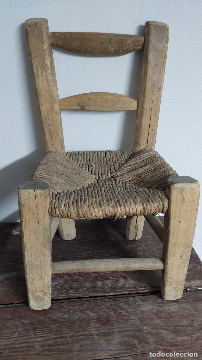 Antig&uuml;edades: Antigua silla de enea de peque - Foto 1