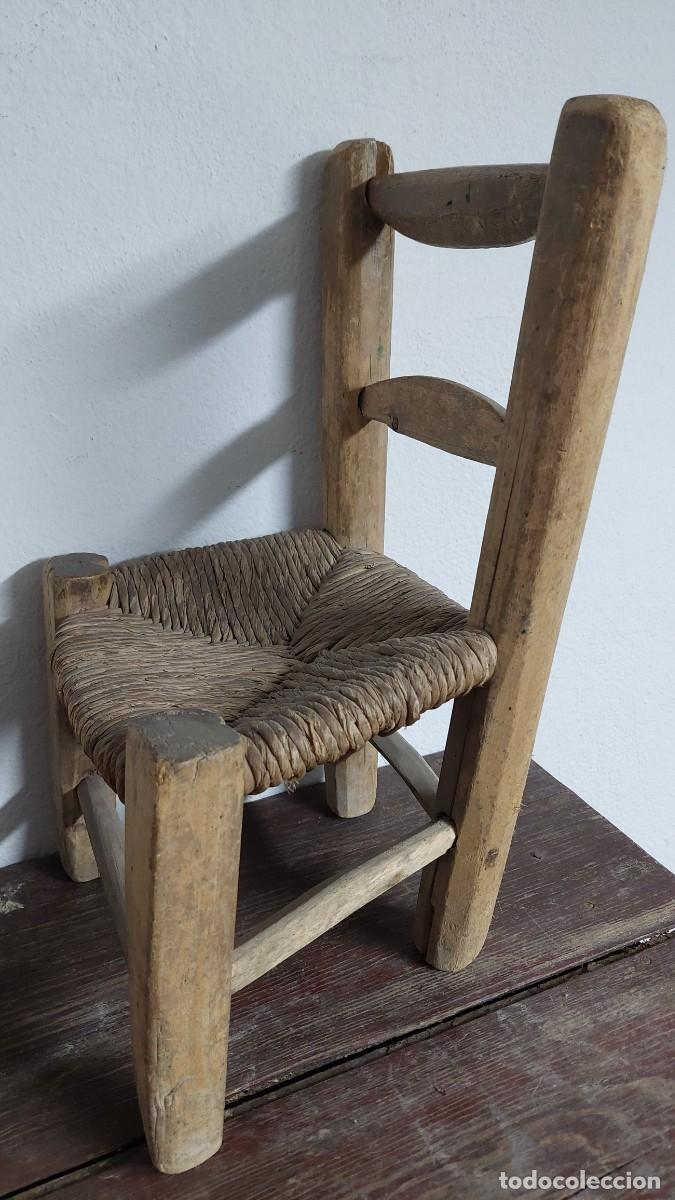 Antig&uuml;edades: Antigua silla de enea de peque - Foto 4