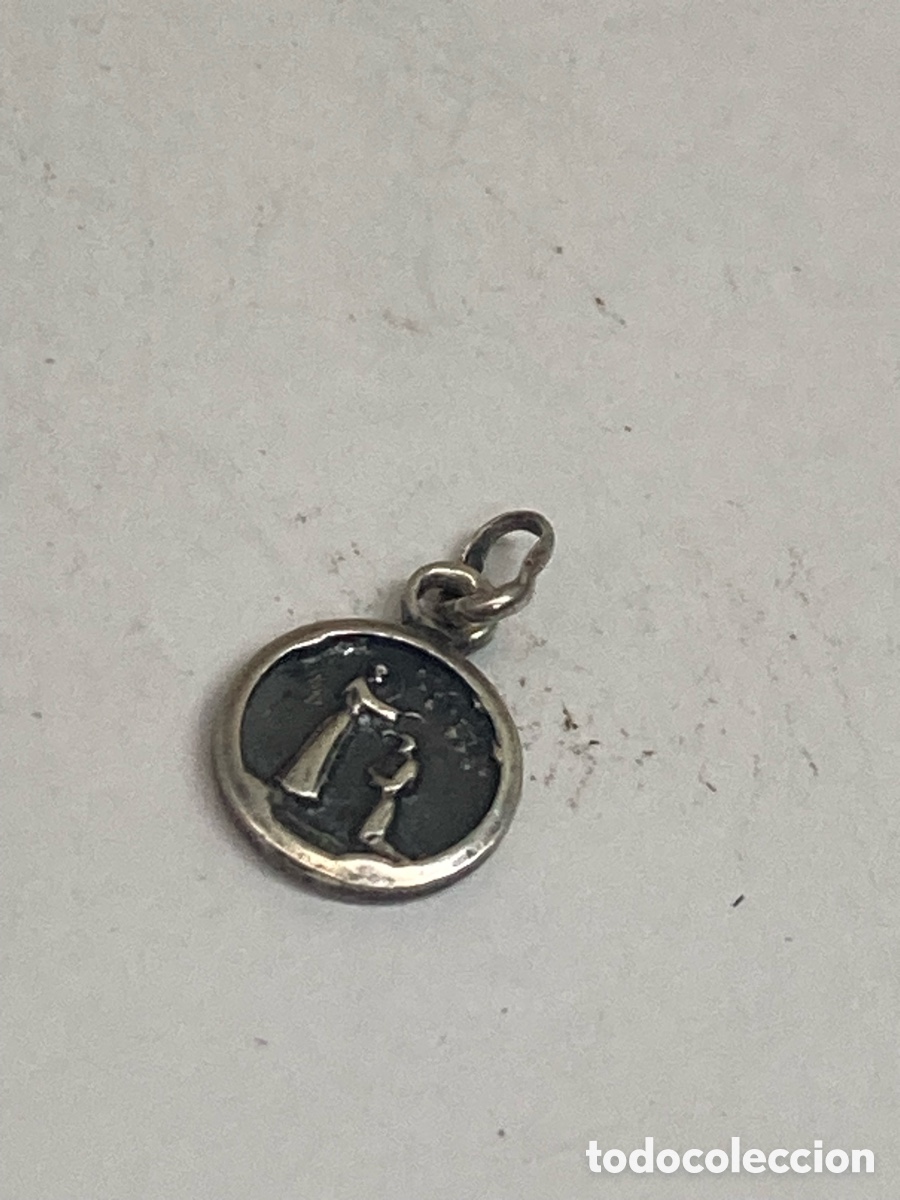 Antig&uuml;edades: Medalla de plata religiosa C309 - Foto 1