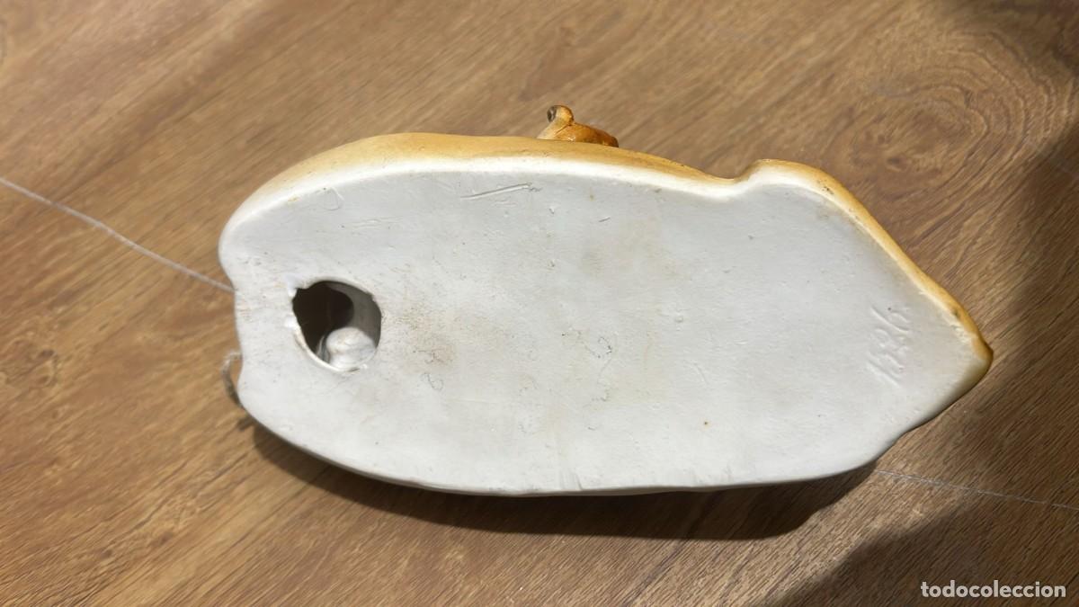 Antig&uuml;edades: BENDITERA DE &Aacute;NGEL CON CONCHA DE 18 CMS. DE LONGITUD - Foto 3