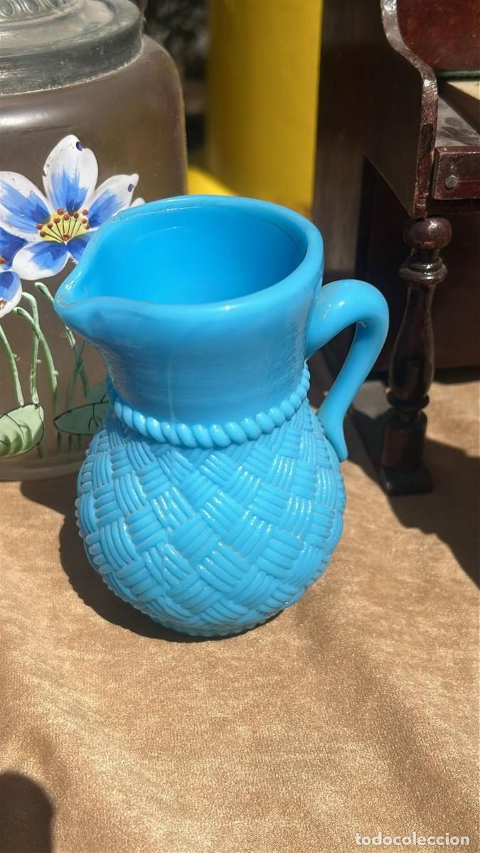Antig&uuml;edades: JARRITA DE OPALINA AZUL DE 12 CMS. DE ALTURA - Foto 1