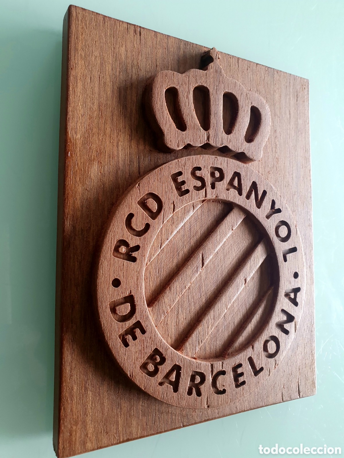 Antig&uuml;edades: Escudo del R.C.D Espa&ntilde;ol - Foto 1