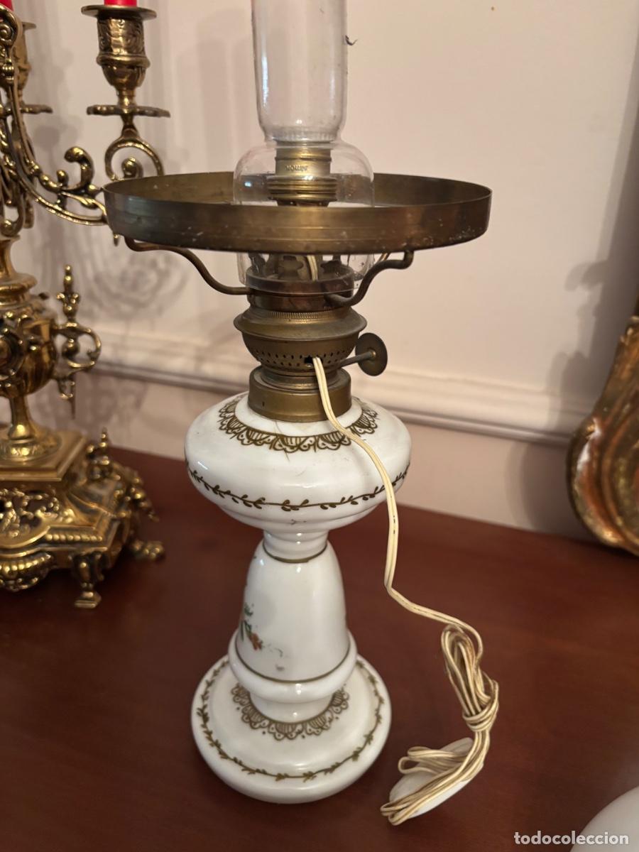 Antig&uuml;edades: Antiguo quinqu&eacute; de opalina electrificado - Foto 5