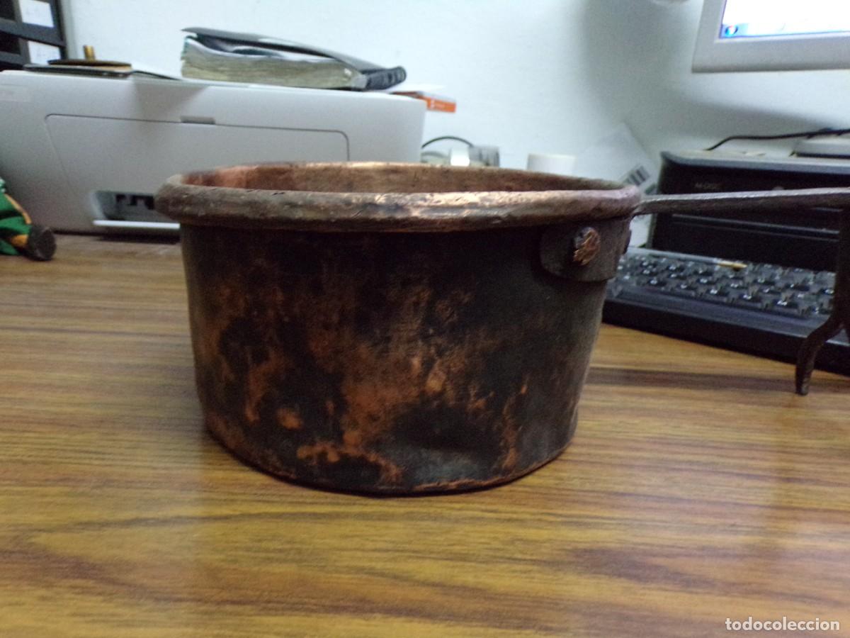 Antig&uuml;edades: ESTAMOS LIQUIDANDO. Antigua olla de cobre - Foto 2