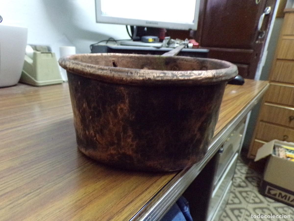 Antig&uuml;edades: ESTAMOS LIQUIDANDO. Antigua olla de cobre - Foto 3