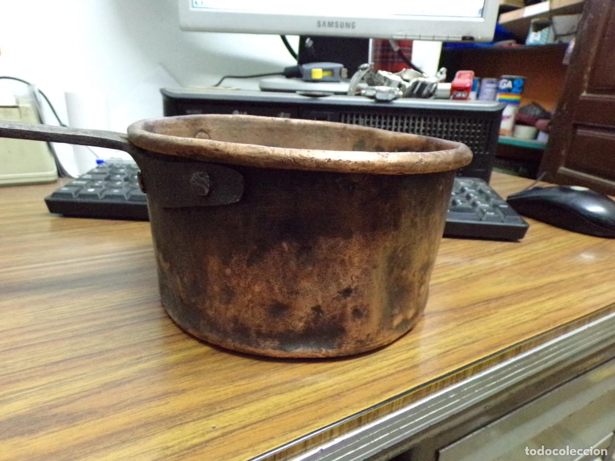 Antig&uuml;edades: ESTAMOS LIQUIDANDO. Antigua olla de cobre - Foto 4