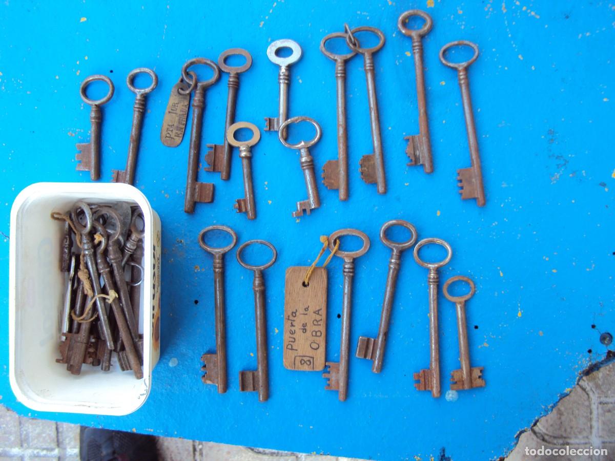 Antig&uuml;edades: Llaves antiguas, varios modelos. - Foto 1