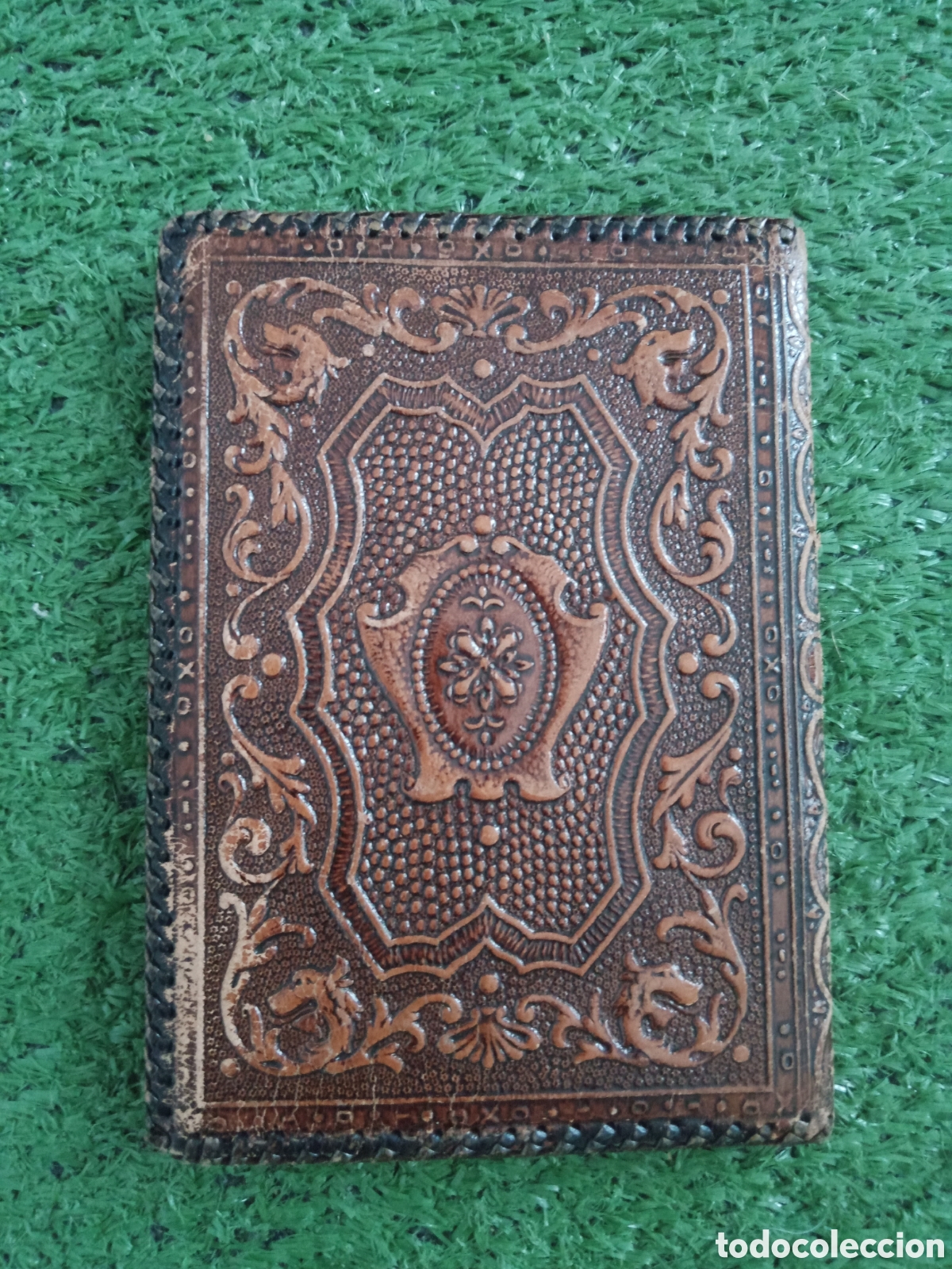 Antig&uuml;edades: Cartera de piel repujada - Foto 2