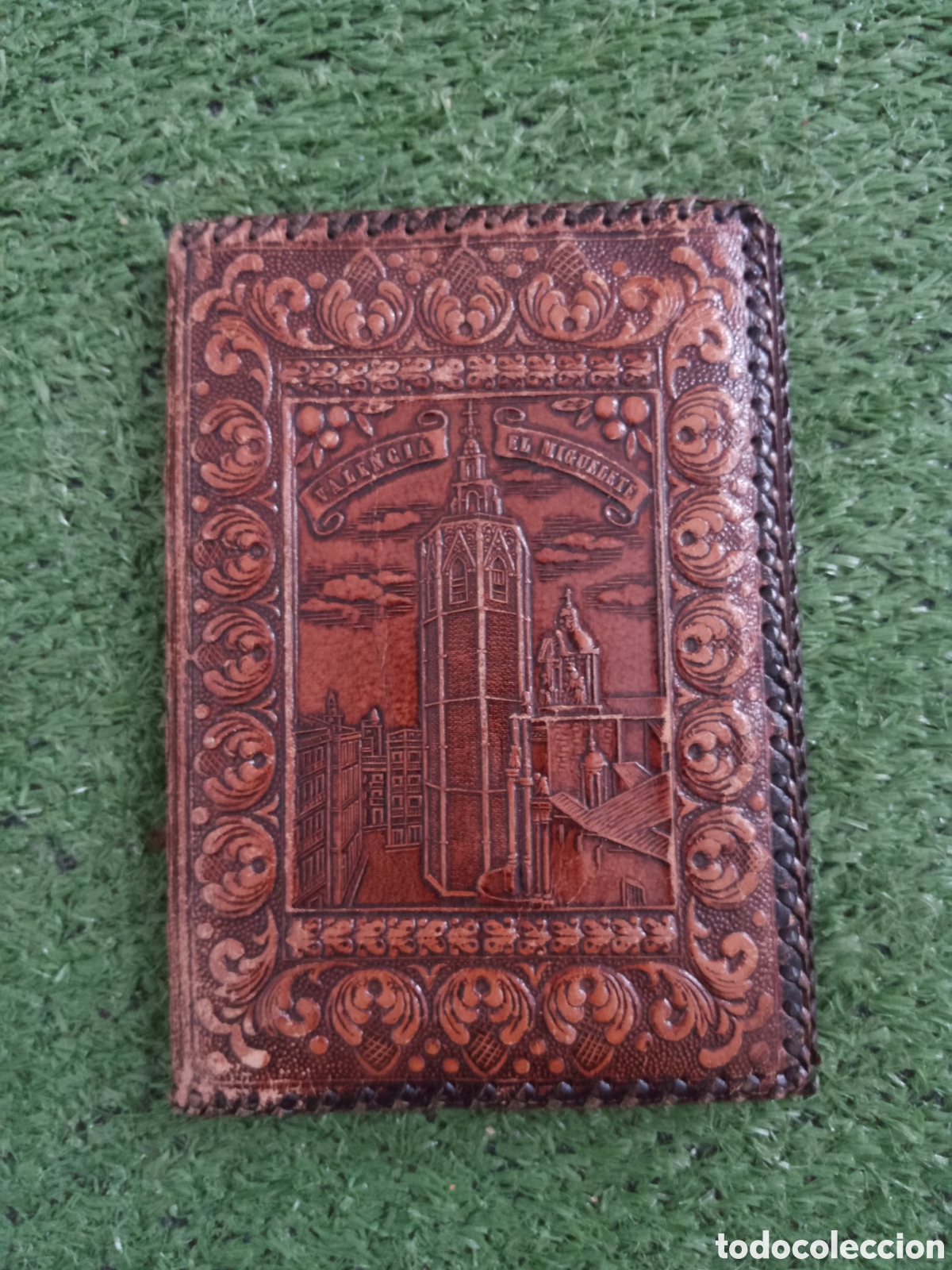 Antig&uuml;edades: Cartera de piel repujada - Foto 1