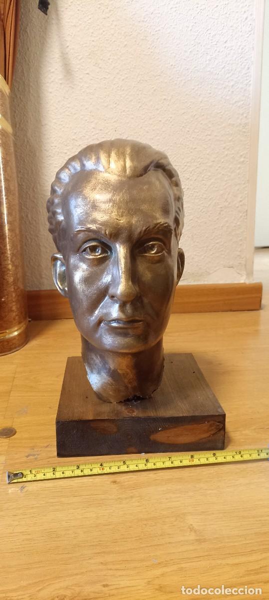Antig&uuml;edades: Busto de Jos&eacute; Antonio primo de rivera - Foto 1