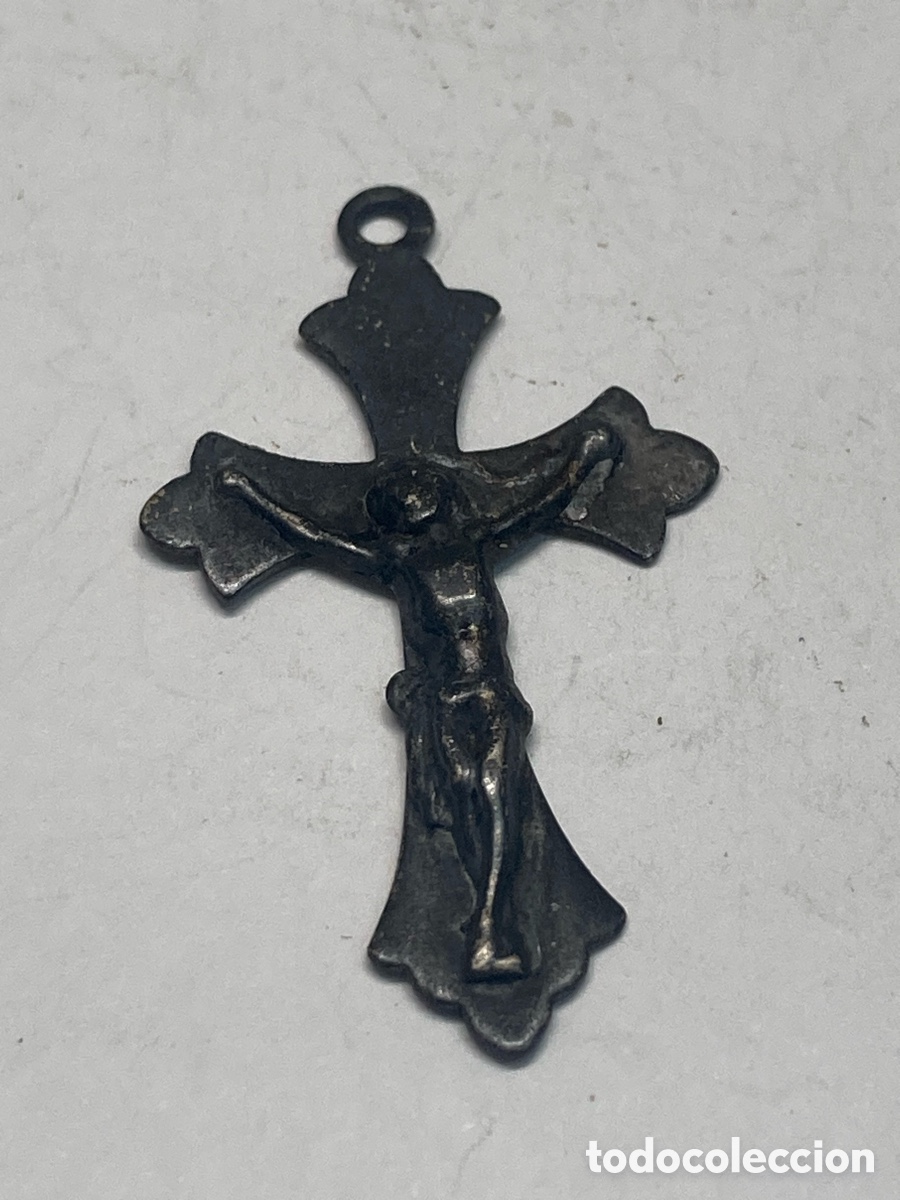 Antig&uuml;edades: Cruz de plata religiosa C310 - Foto 1