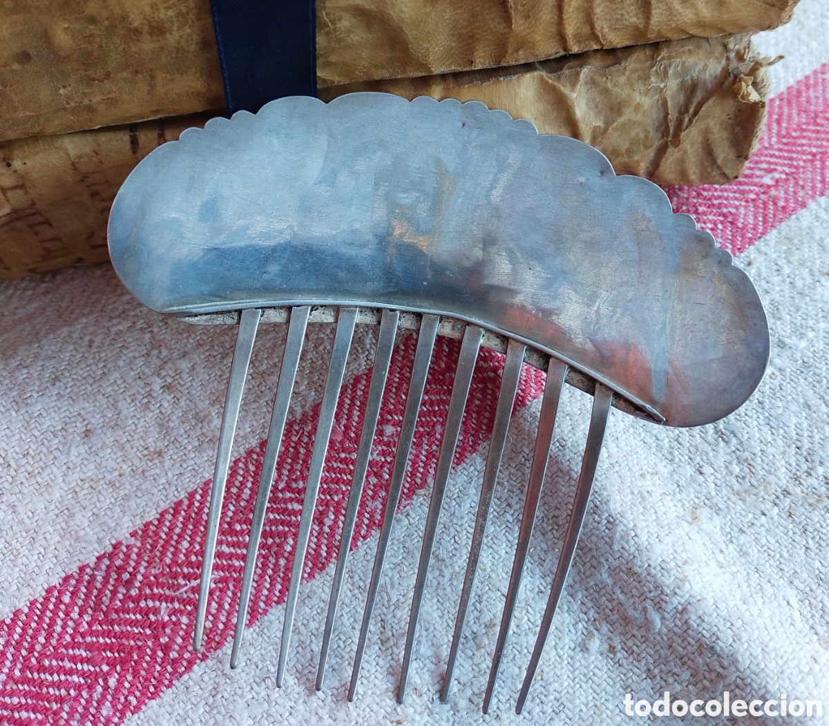 Antig&uuml;edades: Antigua peineta de plata - Foto 3