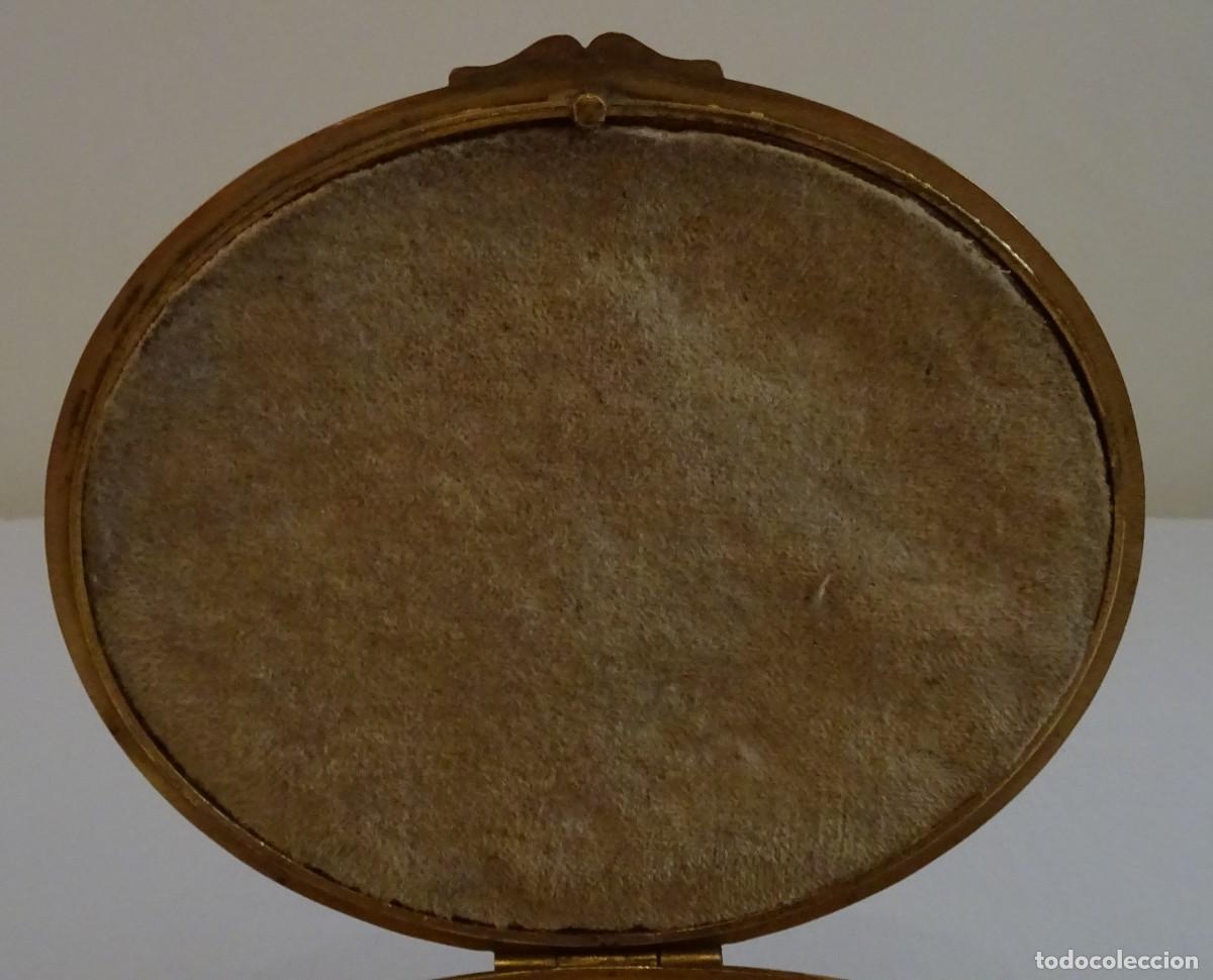 Antig&uuml;edades: Joyero antiguo de bronce - Foto 10