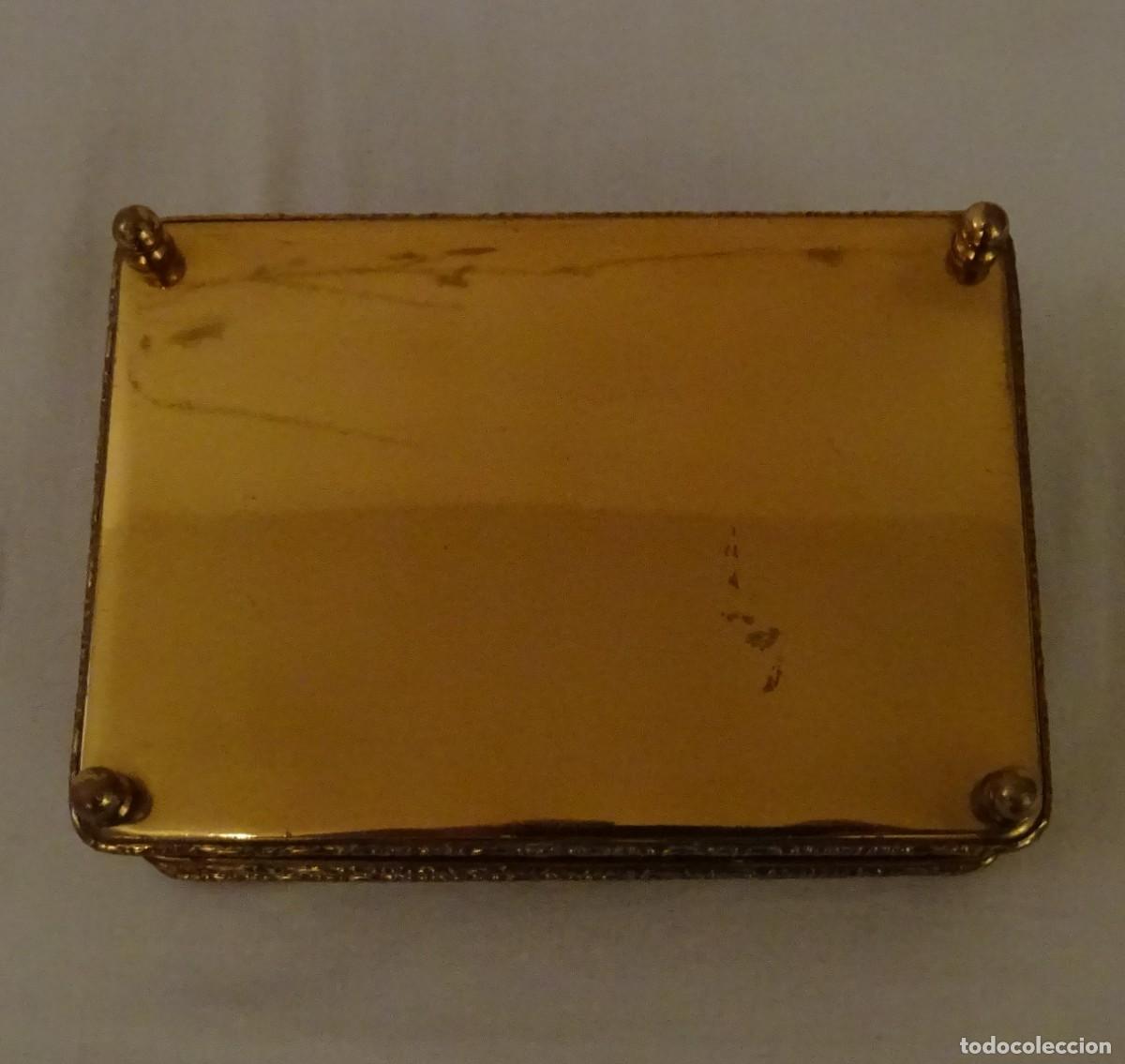 Antig&uuml;edades: Joyero antiguo de bronce y cristal - Foto 13