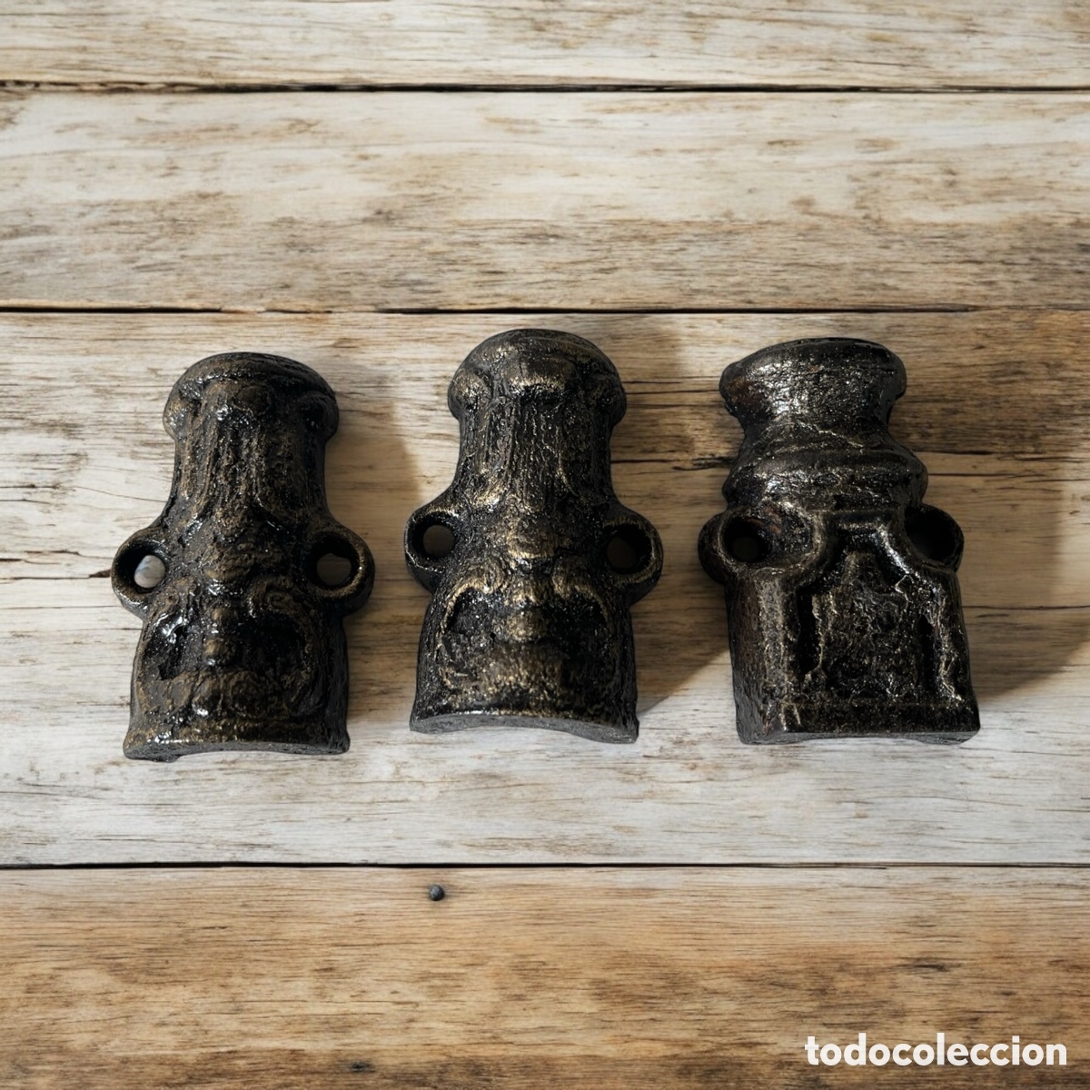 Tr&iacute;o de cubre tuber&iacute;as