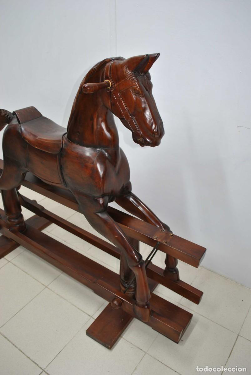 Antig&uuml;edades: CABALLO BALANC&Iacute;N DE MADERA TALLADA - Foto 6