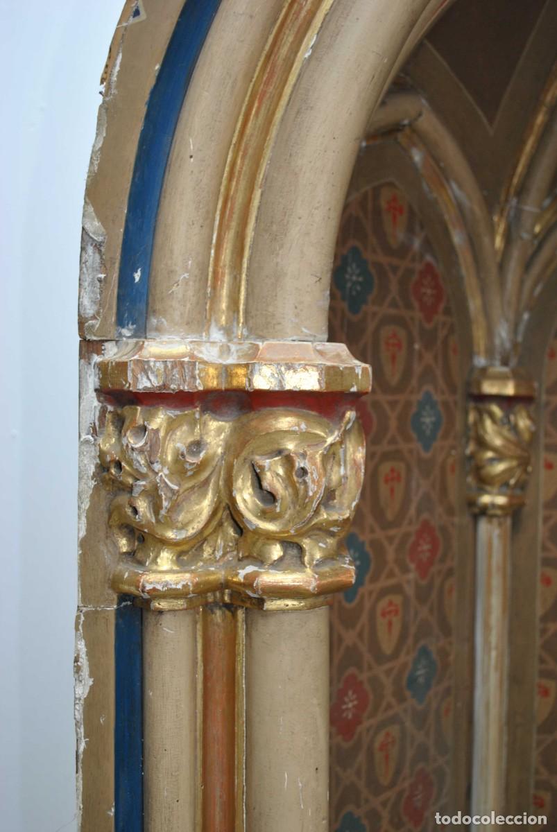 Antig&uuml;edades: CAPILLA ANTIGUA RETABLO TIPO ALTAR EN PAN DE ORO - Foto 7