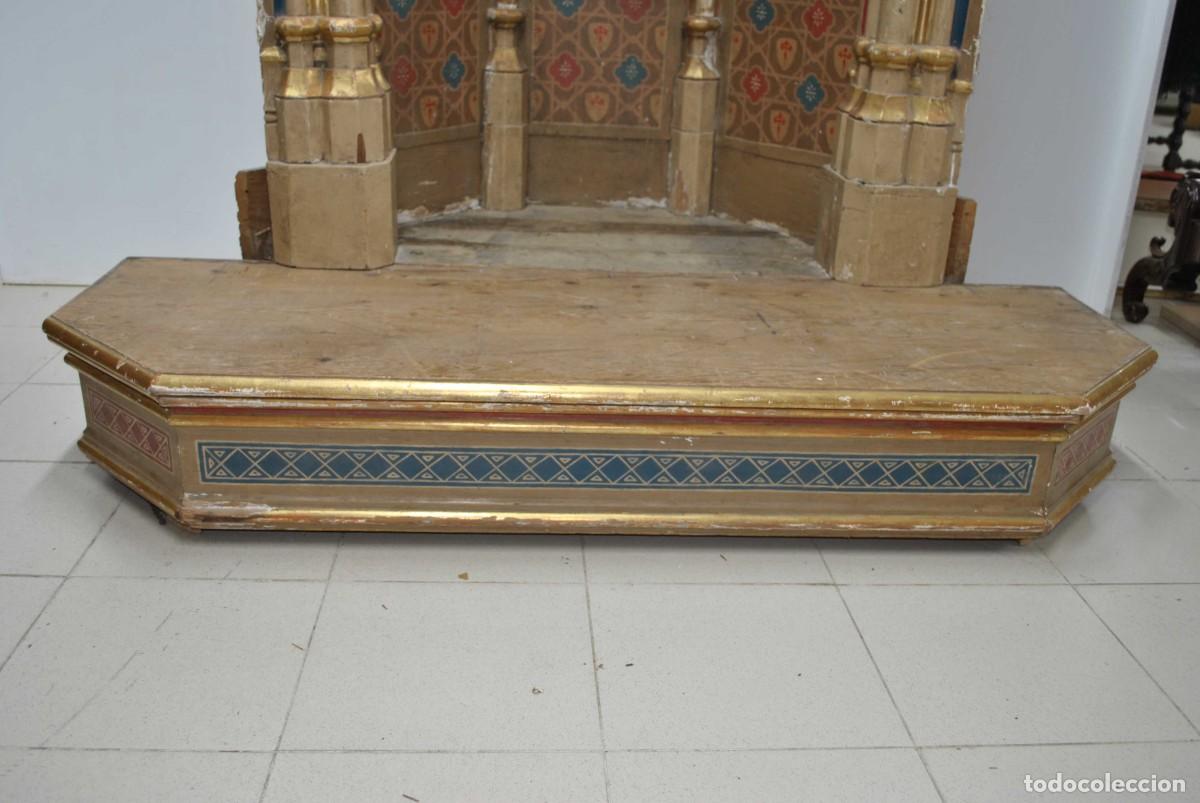 Antig&uuml;edades: CAPILLA ANTIGUA RETABLO TIPO ALTAR EN PAN DE ORO - Foto 10
