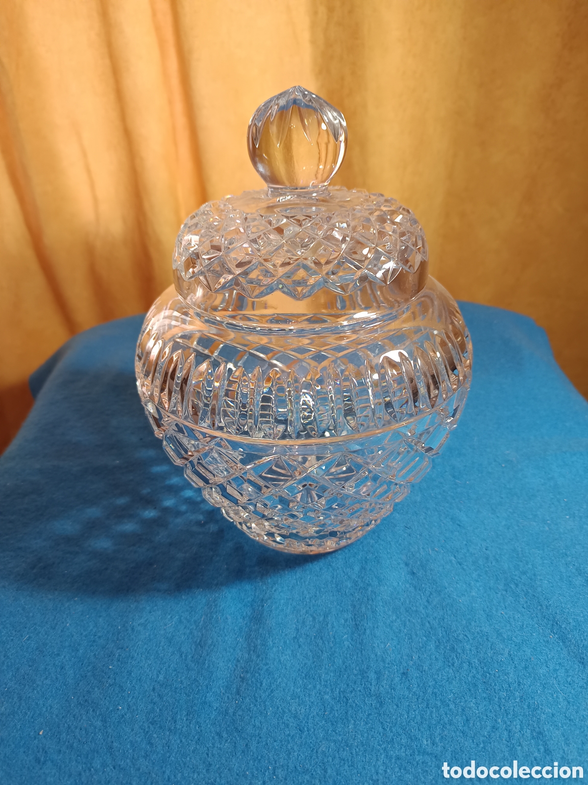 Antig&uuml;edades: Bombonera de cristal tallado - Foto 2