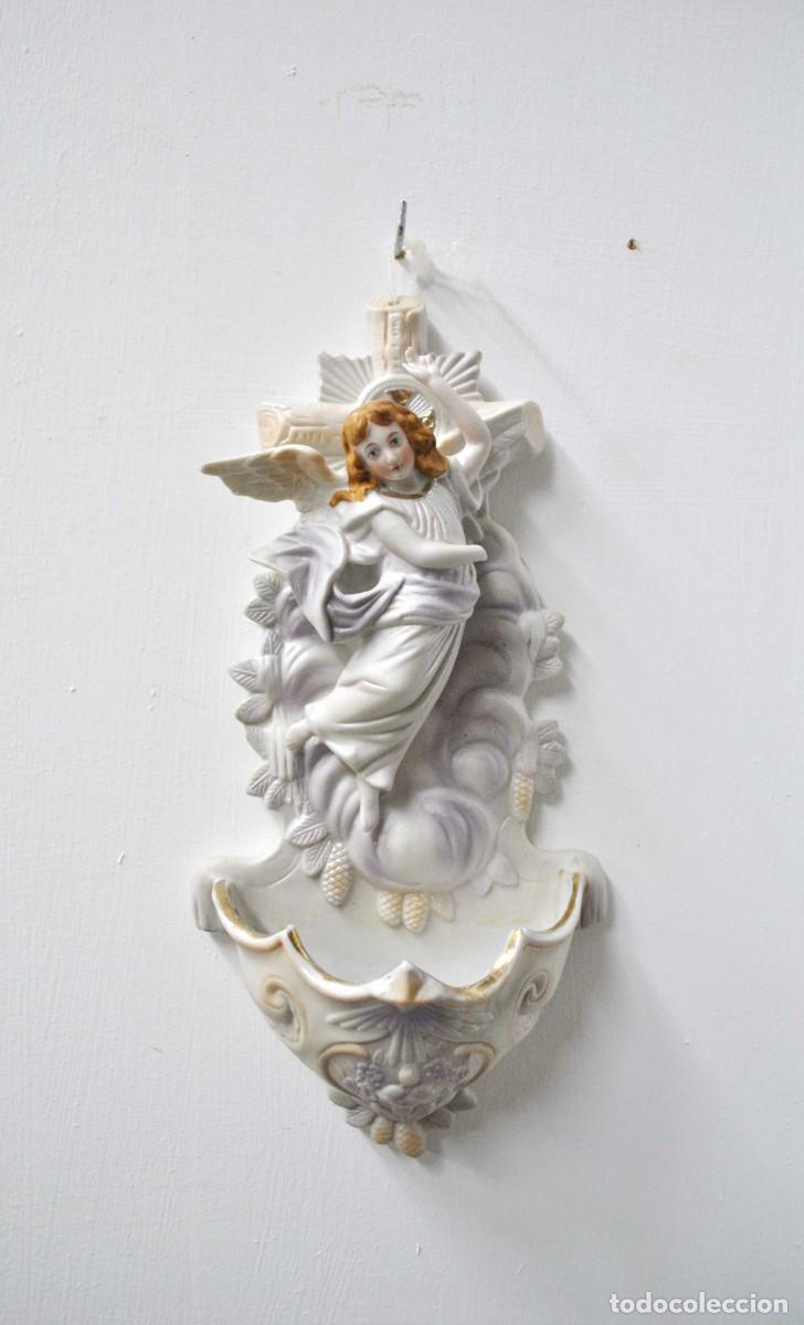 Antig&uuml;edades: BENDITERA ANTIGUA PORCELANA - Foto 1
