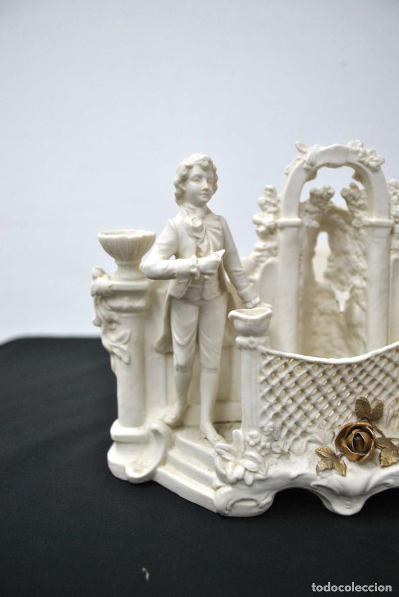 Antig&uuml;edades: CENTRO DE MESA PORCELANA BISCUIT - Foto 4