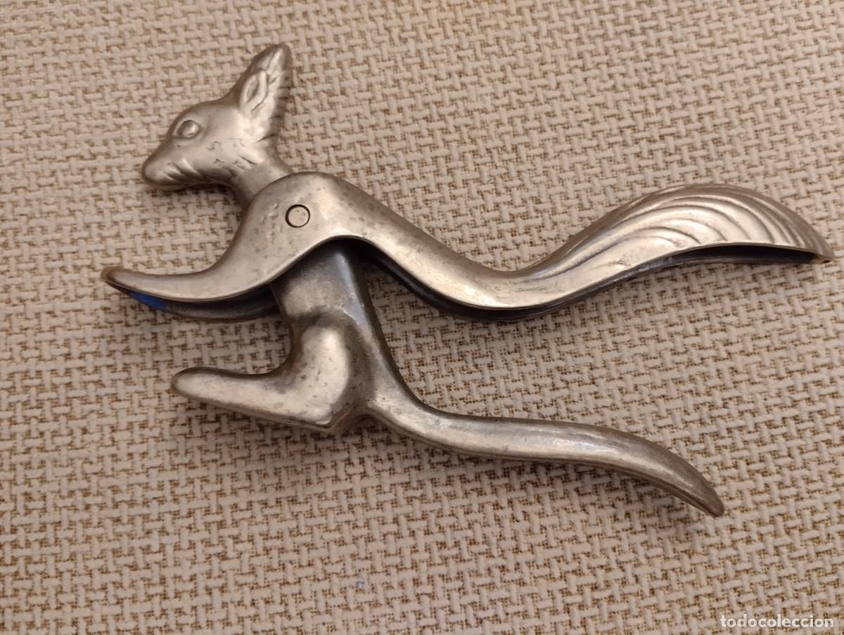 Antig&uuml;edades: Cascanueces ardilla bronce antiguo - Foto 1