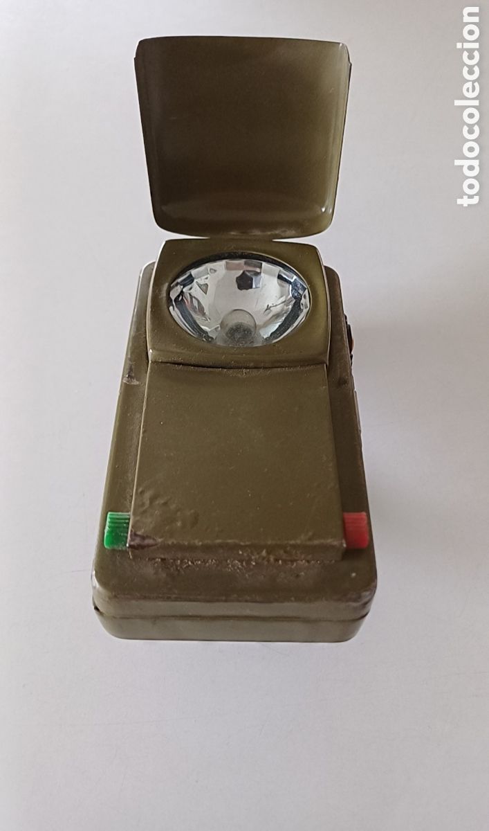 Antig&uuml;edades: Linterna militar o de ferrocarril bicolor rojo y verde - Foto 2
