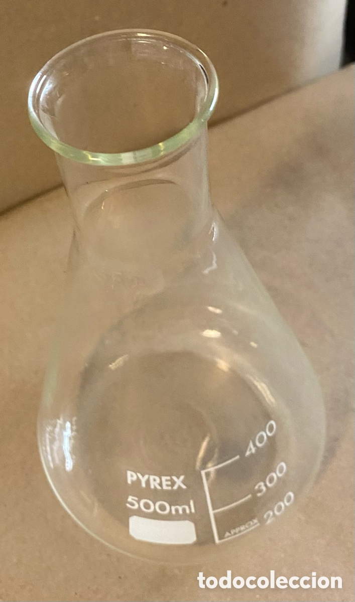 Antig&uuml;edades: MATRAZ ELERLENMEYER DE LABORATORIO PYREX. GRADUADO A 500 ml. - Foto 2