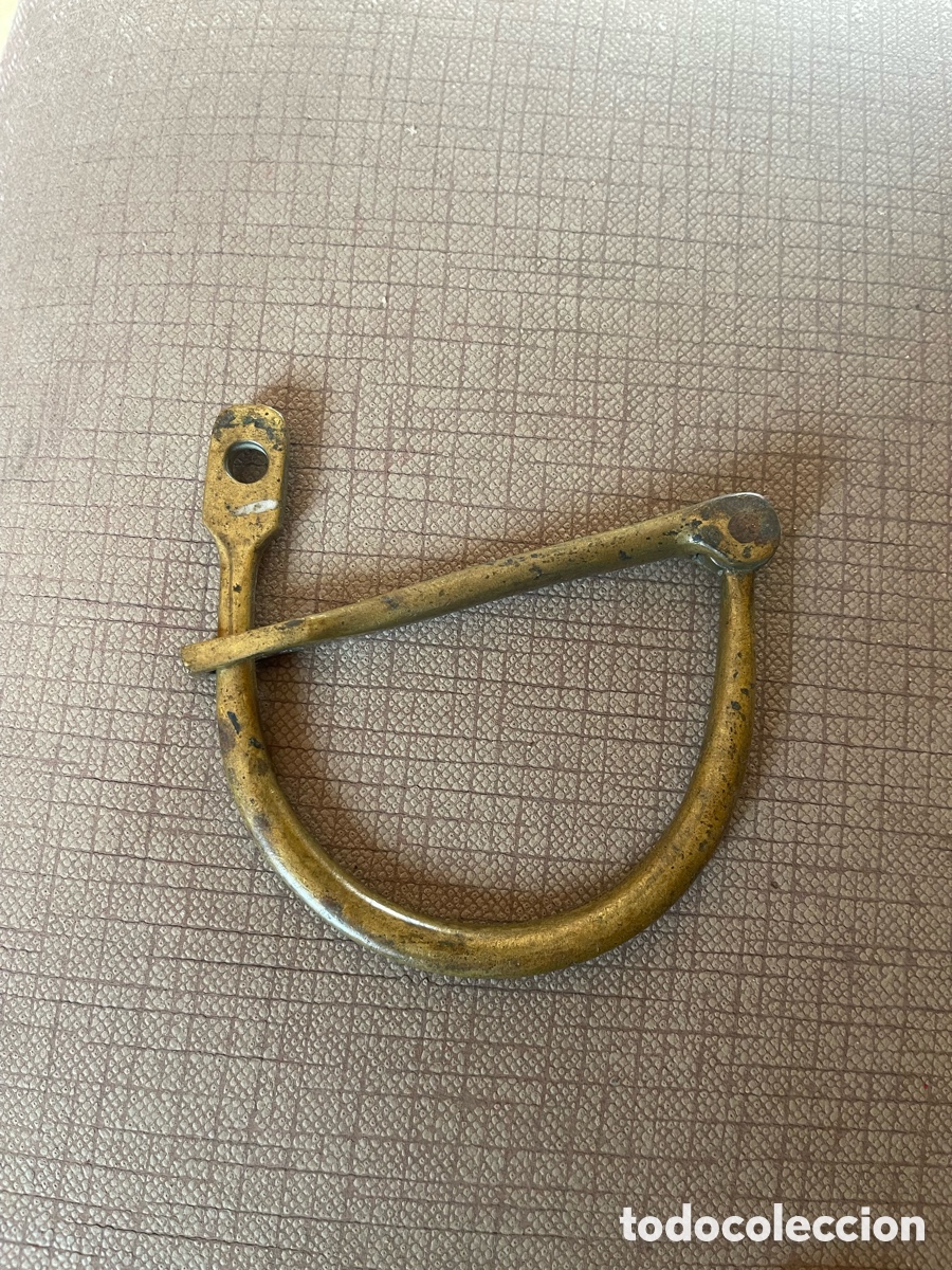 Antiguidades: BROCHE ANTIGUO PETATE