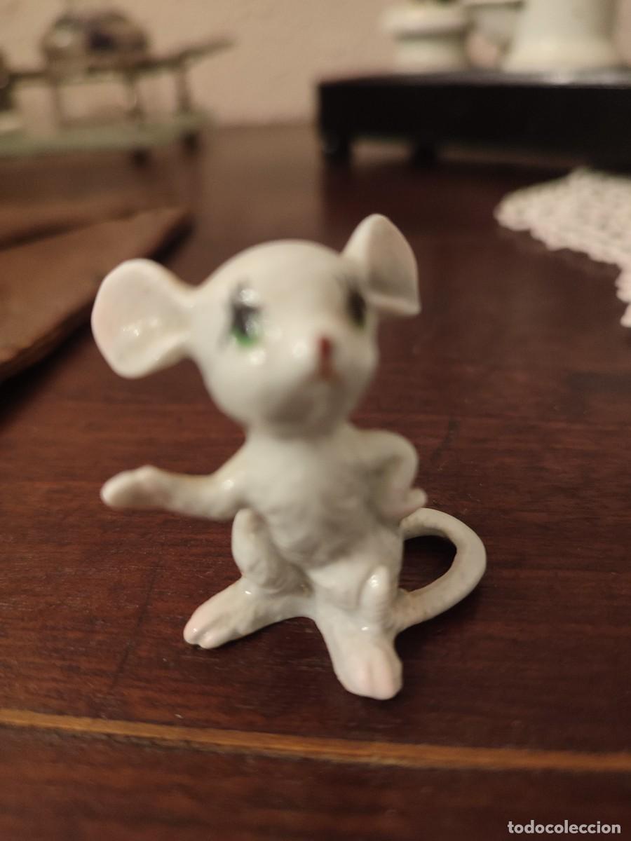 Antig&uuml;edades: Figurita de porcelana - Foto 5