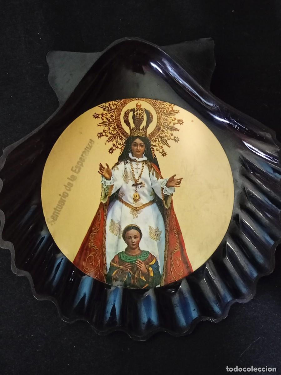 Antiguidades: concha de plastico de virgen de la esperanza