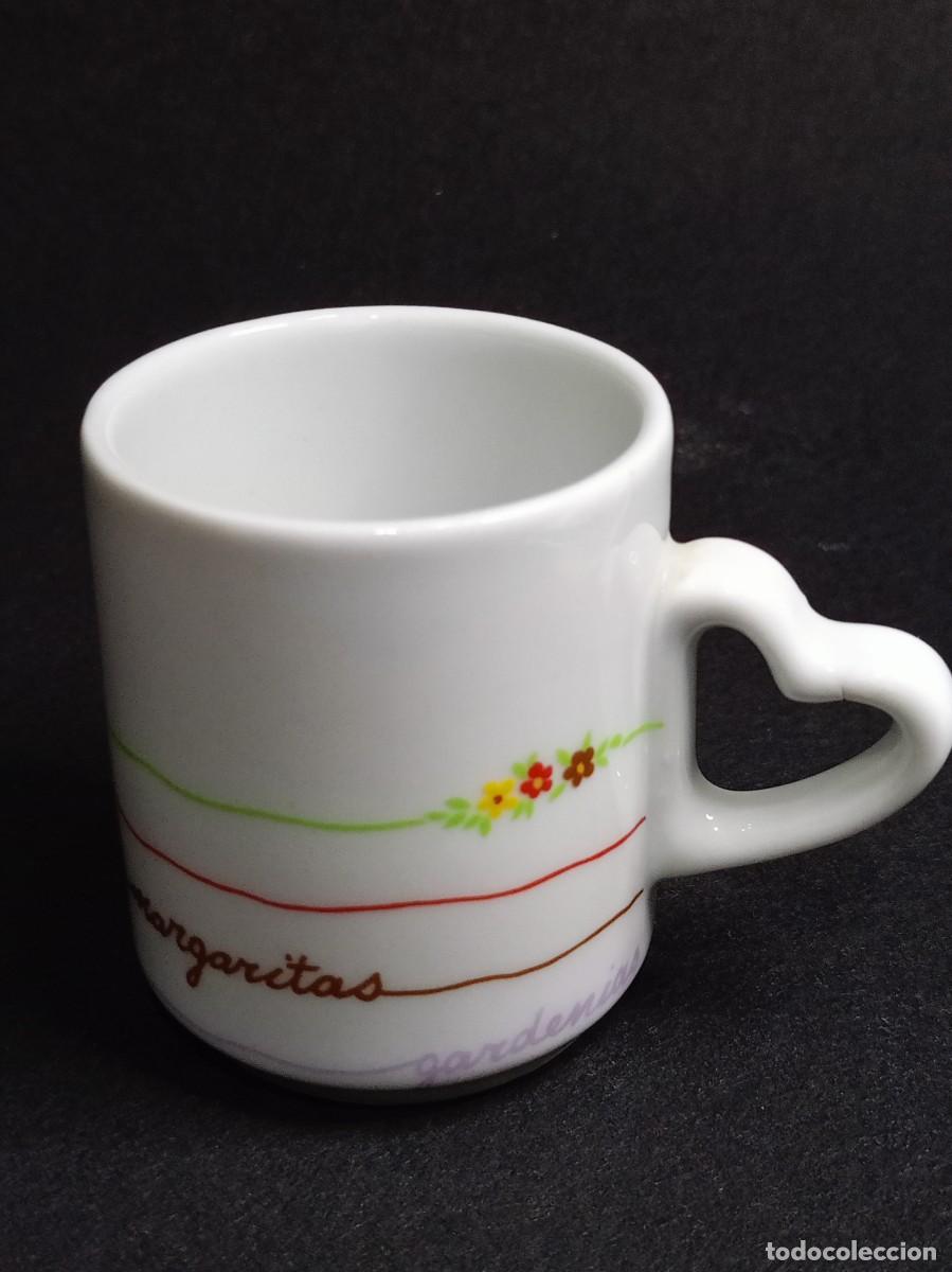 Antig&uuml;edades: conjunto de tazas corazon - Foto 4