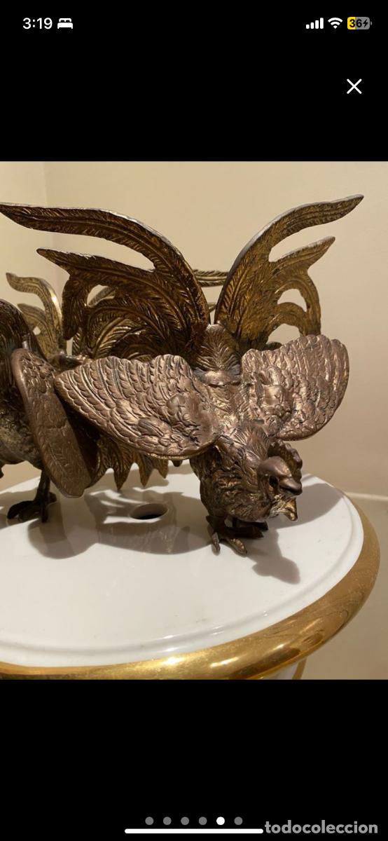 Antig&uuml;edades: Pareja de gallos de bronce - Foto 5