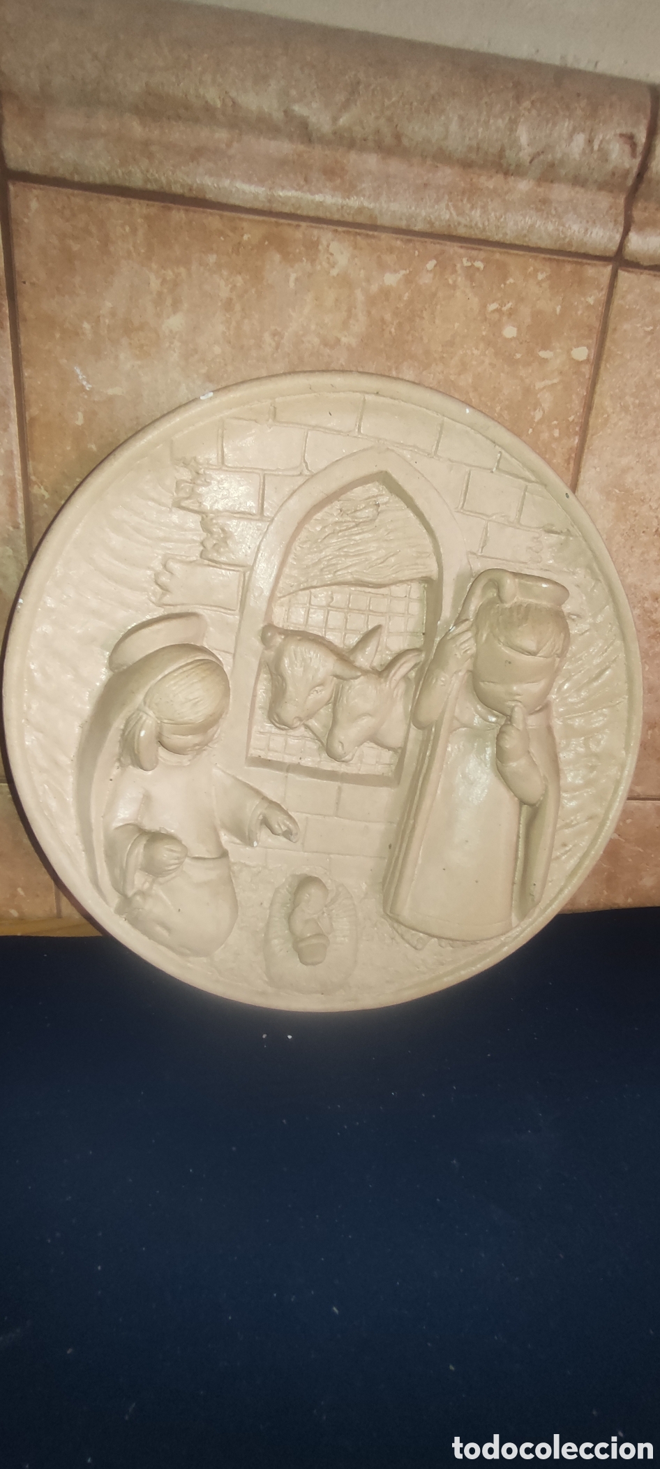 Antig&uuml;edades: Antiguo plato de barro nacimiento - Foto 3