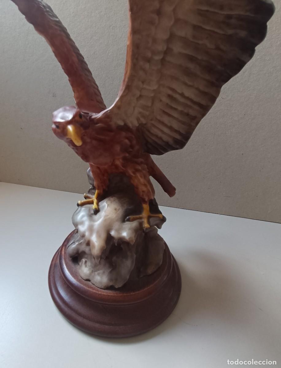 Antig&uuml;edades: Figura &Aacute;guila Base De Madera - Foto 3