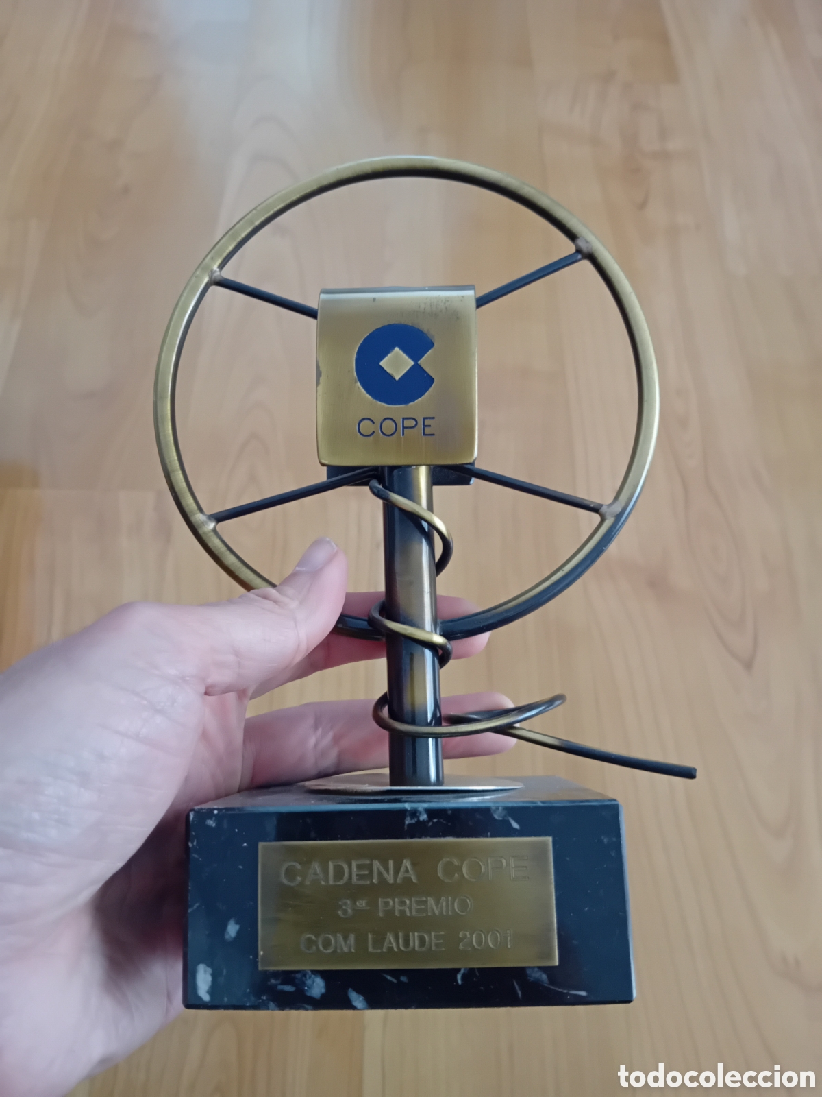 Antiquit&eacute;s: TROFEO ORIGINAL CADENA COPE. 2001