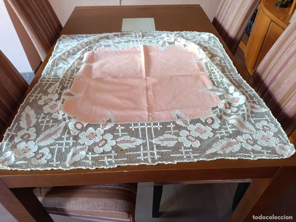 Antig&uuml;edades: Mantel de caf&eacute; con servilletas - Foto 1