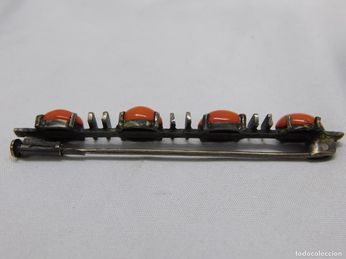 Antig&uuml;edades: BROCHE DE PLATA Y CORAL - Foto 4
