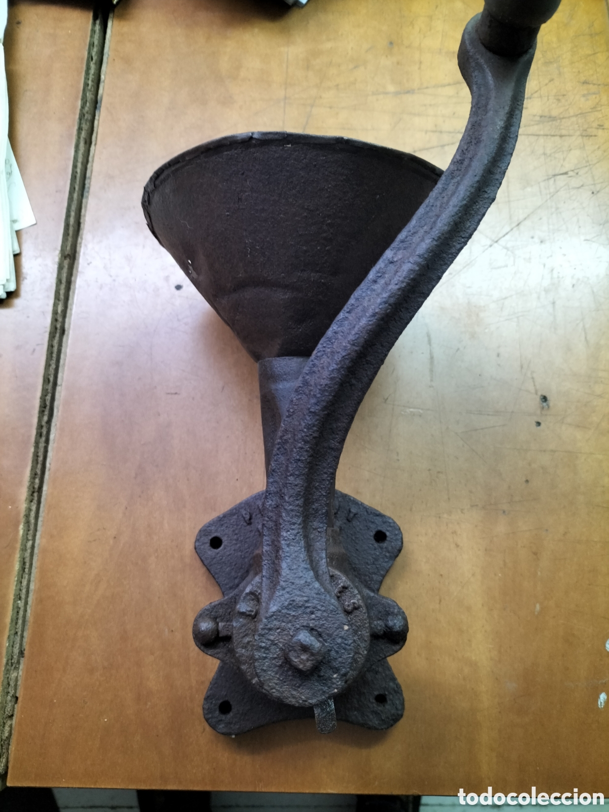 Antiguidades: Muy Antiguo y raro Molinillo de Caf&eacute; Peugeot.