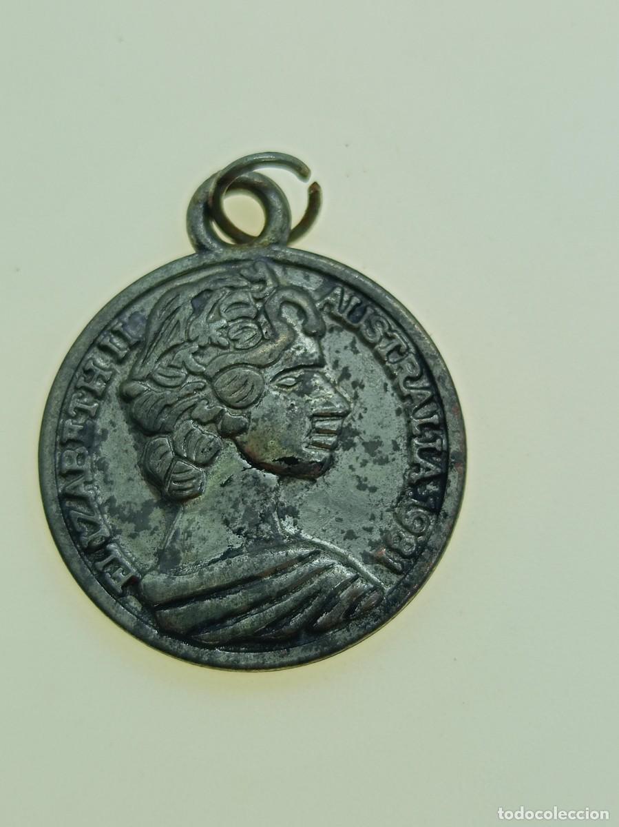 Antig&uuml;edades: medalla centavo ISABEL II - Foto 2
