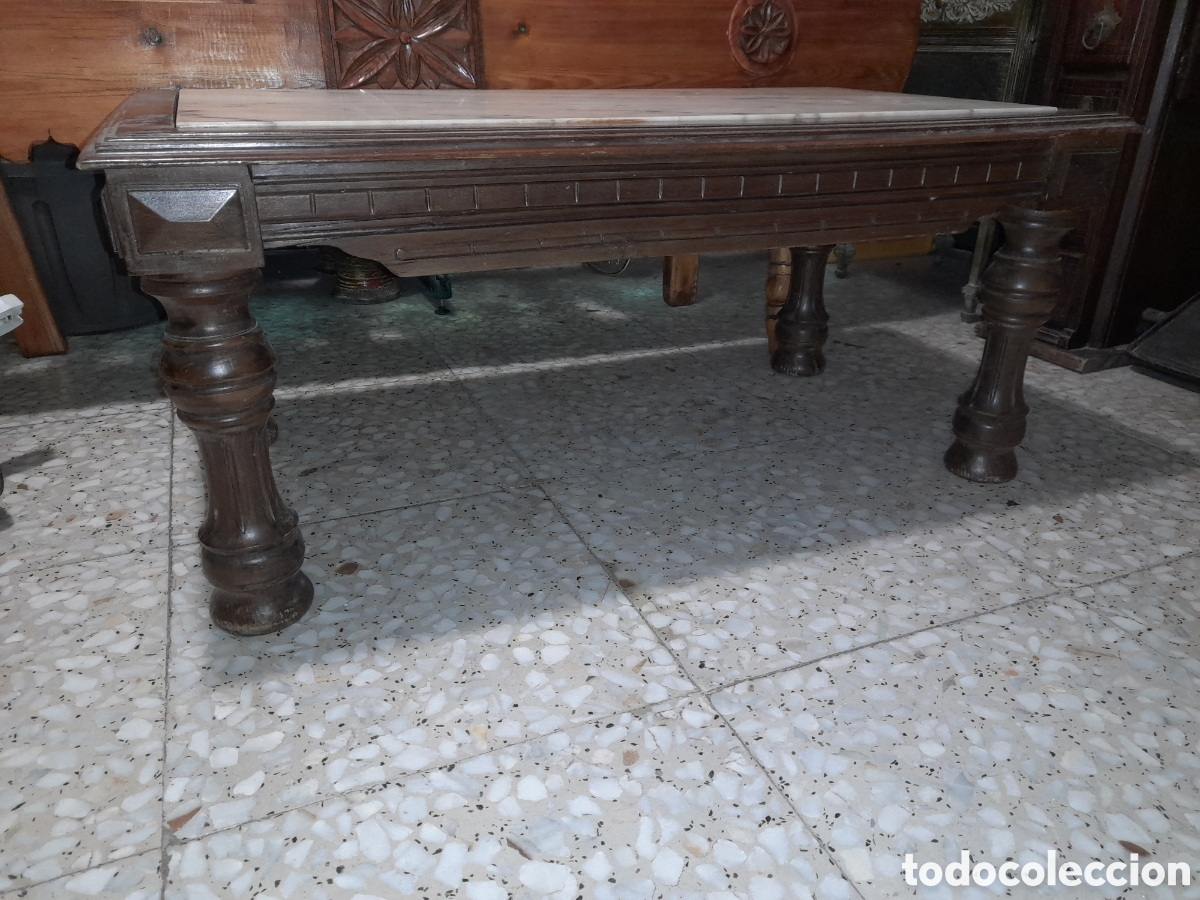 Antig&uuml;edades: Mesa de madera torneada y tallada de centro comedor con marmor - Foto 7
