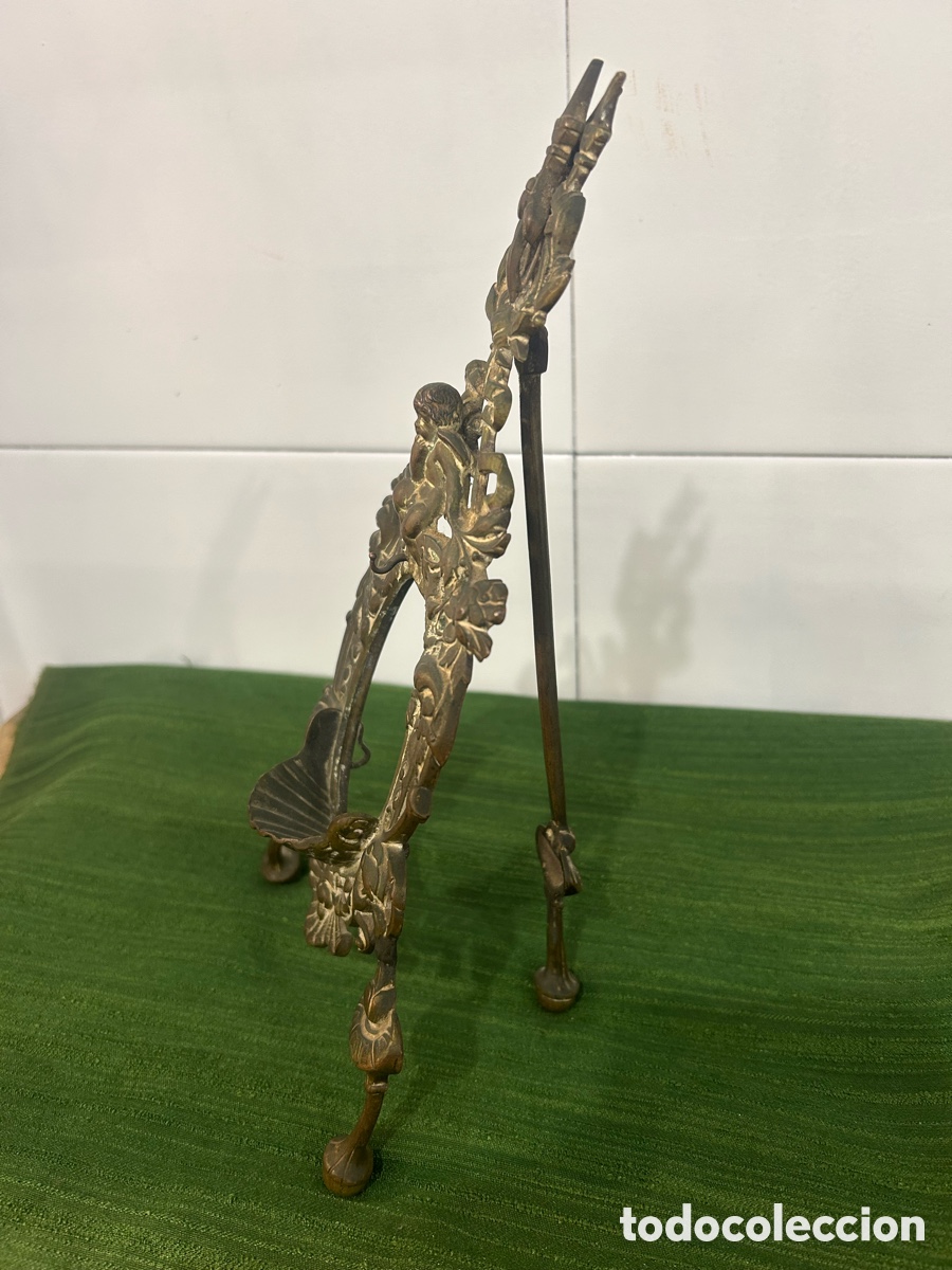 Antig&uuml;edades: Antiguo marco de bronce con querub&iacute;n, tipo Benditera - Foto 4
