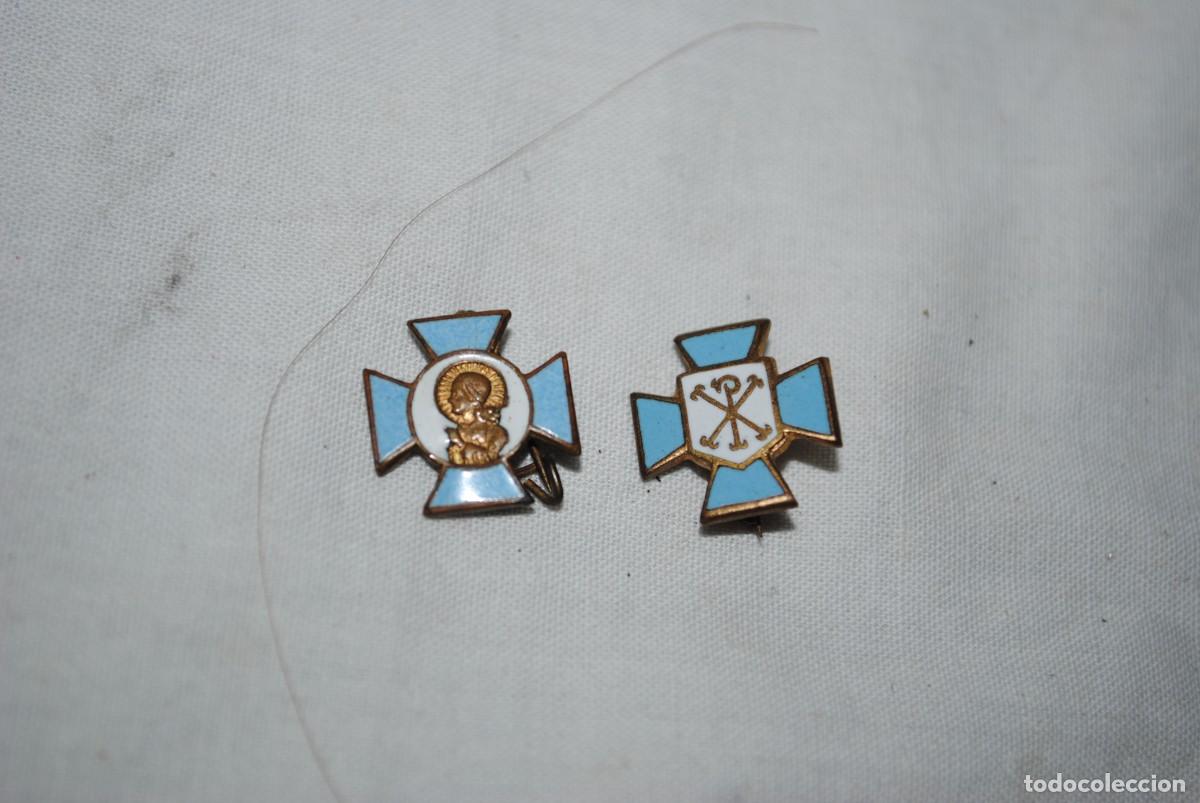 Antig&uuml;edades: INSIGNIAS RELIGIOSA , LOTE DE DOS . - Foto 1