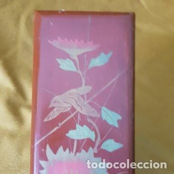 Antig&uuml;edades: Antigua caja de madera decorada a mano. - Foto 2