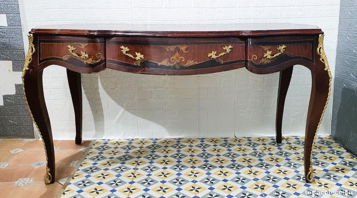 Antig&uuml;edades: Mesa de despacho Luis XV con decorados y bronces - Foto 3