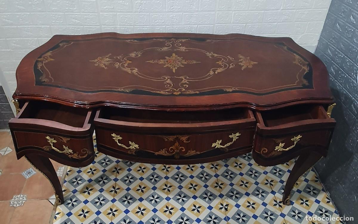 Antig&uuml;edades: Mesa de despacho Luis XV con decorados y bronces - Foto 6
